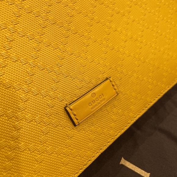 Gucci Bright Yellow Diamante Leather Large Flap Clutch - Picture 4 of 13